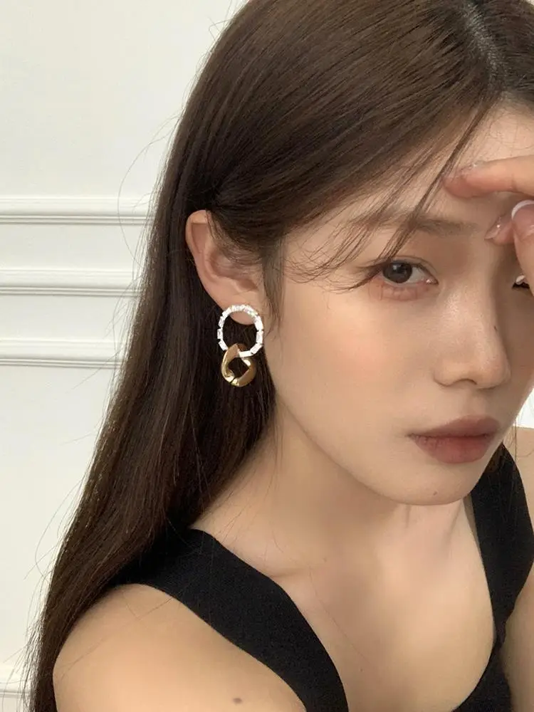 Dark Glory Park Yeon-Jin Rhinestone Hoop Earrings Light Luxury High-End Fashion — feature 15