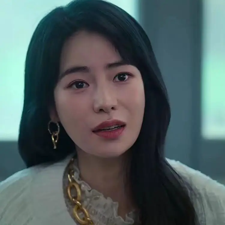 Dark Glory Park Yeon-Jin Rhinestone Hoop Earrings Light Luxury High-End Fashion — feature 5