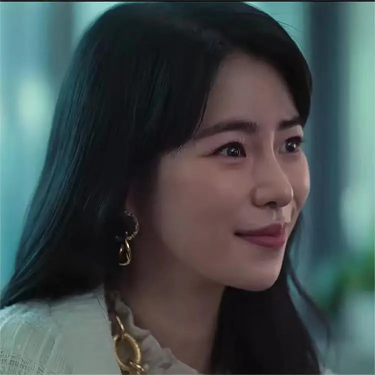 Dark Glory Park Yeon-Jin Rhinestone Hoop Earrings Light Luxury High-End Fashion — feature 7