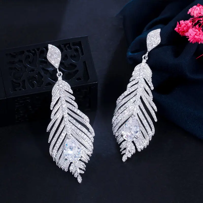 Silver Feather Earrings with Diamond Zircon High-End Fashion - Image 4