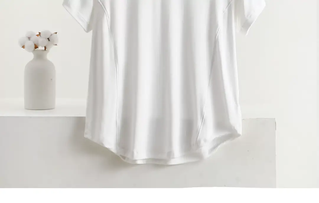 Women's Pink V-Neck T-Shirt Medium to XL — feature 14