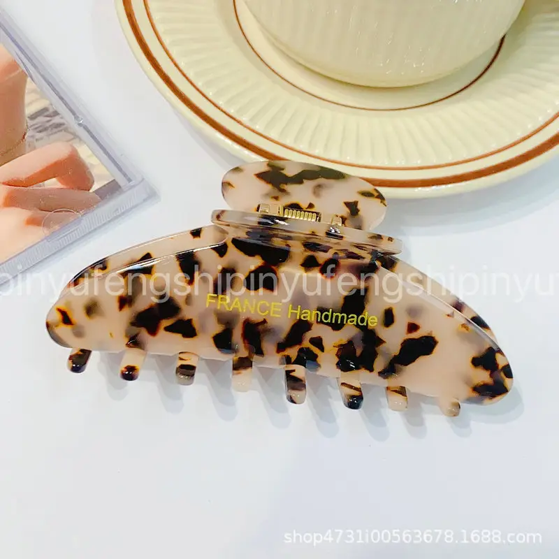 High-End Acrylic Hair Clips Large Clip Headwear Shark Clip Feminine Fashion New Style - Image 3