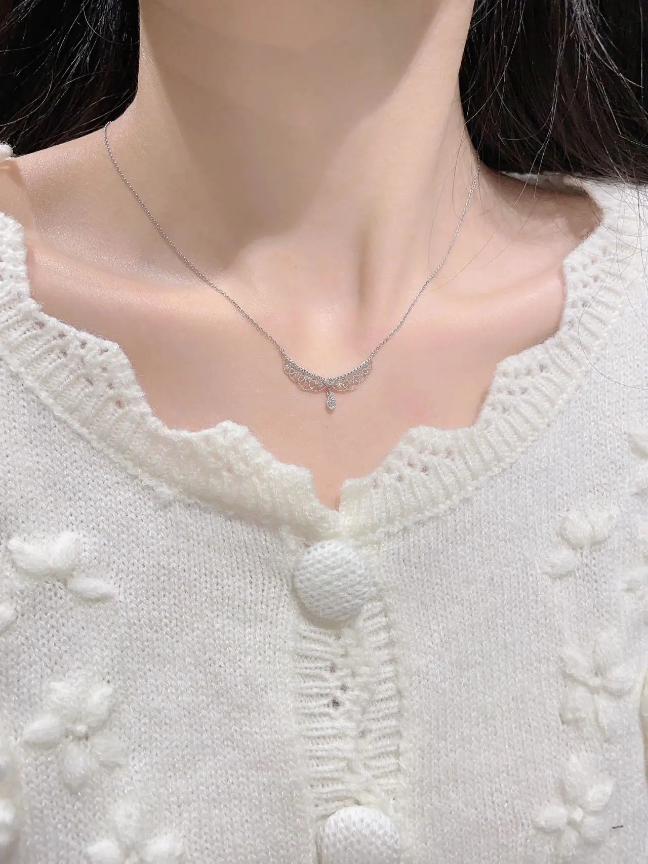 Women's Fireworks Castle Necklace with Diamond Collar — feature 7