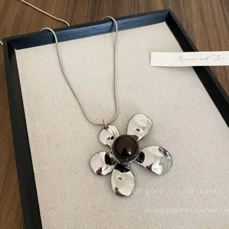 Titanium Steel Zircon Bow Clavicle Necklace for Women - Image 12