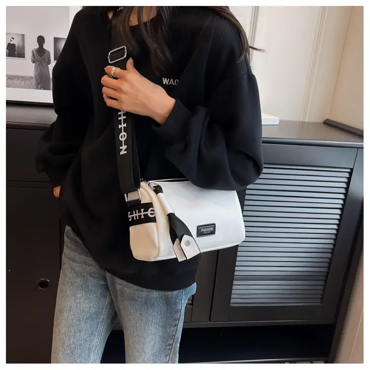 Women's Black Leather Shoulder Crossbody Bag with Wide Strap — feature 25