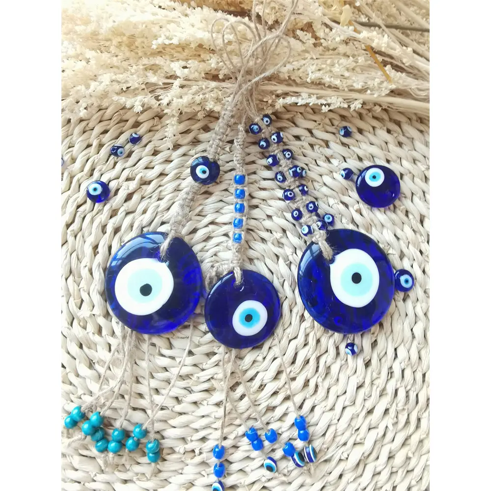 Turkish Style Blue Eye Pendant with Evil Eye Design — feature 17