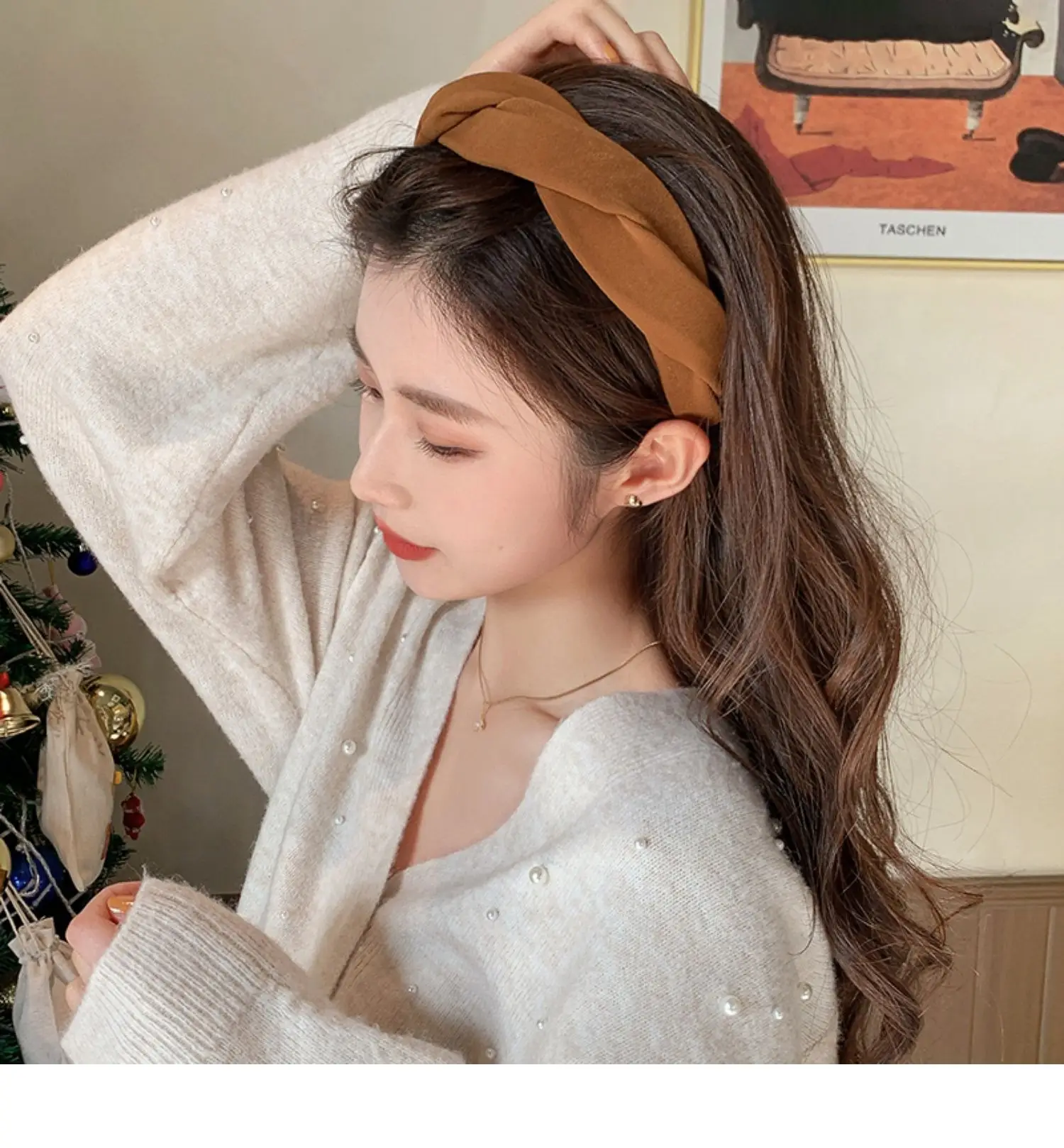 French Retro Hair Hoop with Wide Edge & Non-Slip Clip — feature 7