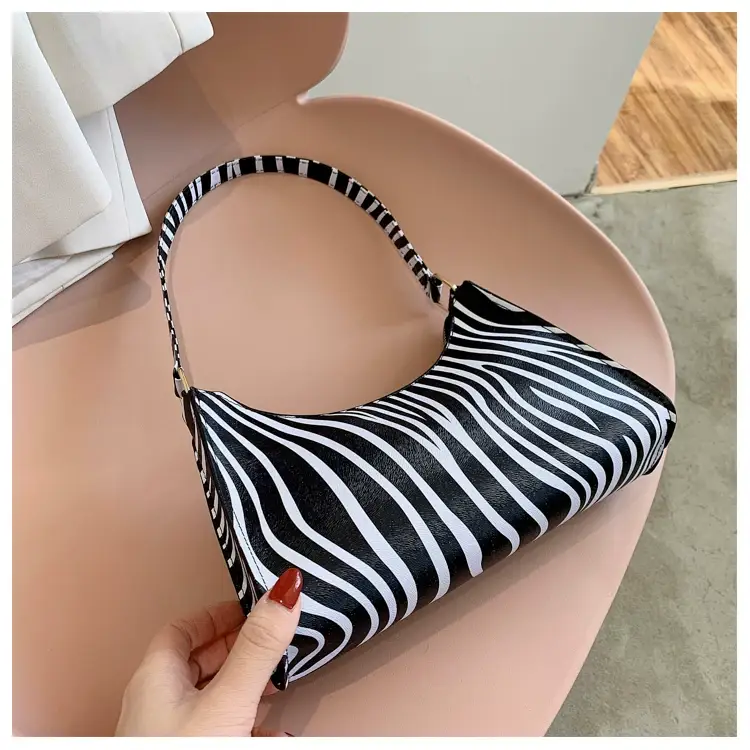 Cow Print Shoulder Bag for Women Leopard Pattern 2025 — feature 14