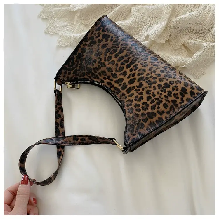 Cow Print Shoulder Bag for Women Leopard Pattern 2025 — feature 17