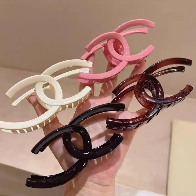 Pink Acrylic Double C Hair Grab Clip - Image 5