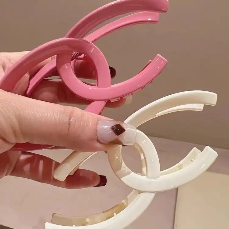Pink Acrylic Double C Hair Grab Clip - Image 6