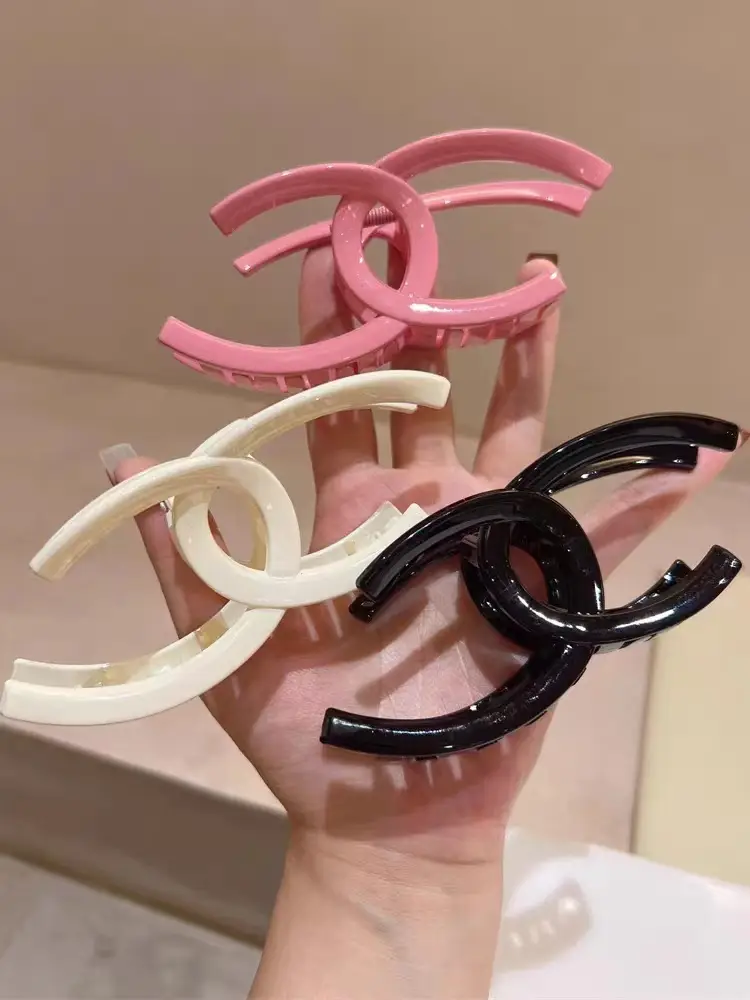 Pink Acrylic Double C Hair Grab Clip — feature 1