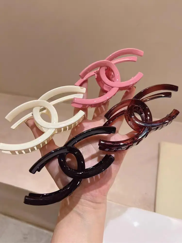 Pink Acrylic Double C Hair Grab Clip — feature 2