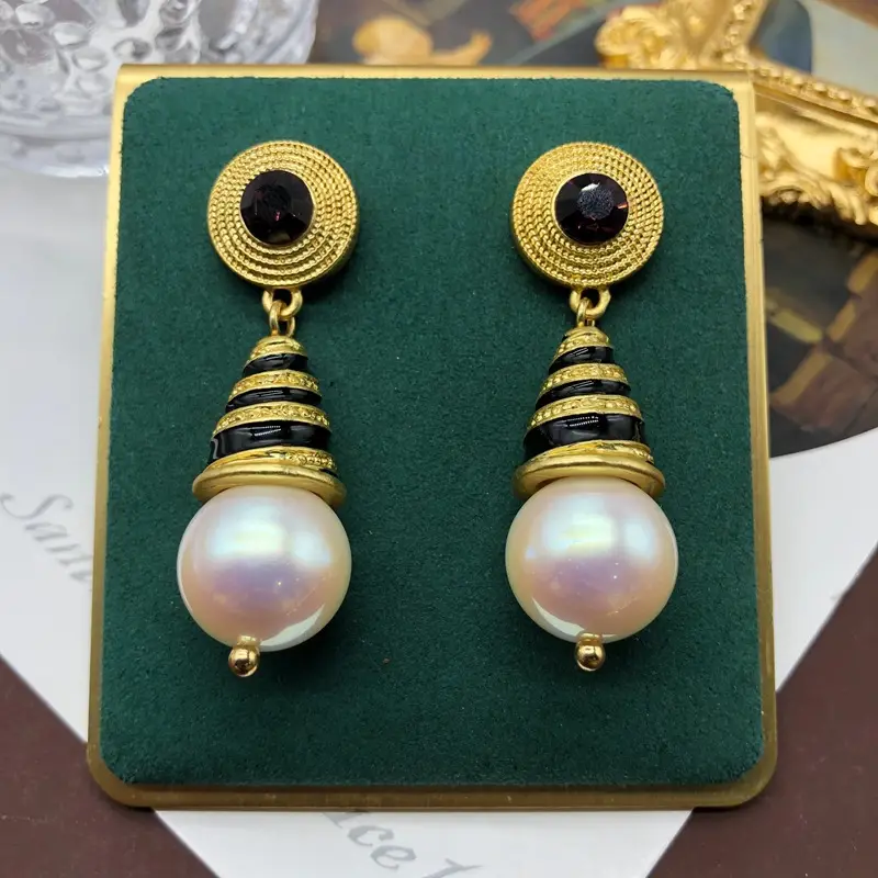 Retro Classic Black Gold Necklace Set for Women — feature 12