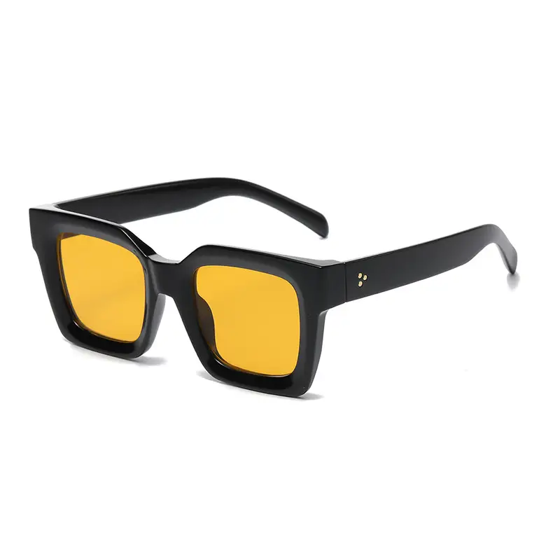 Square Frame Sunglasses European American Fashion Travel Posing