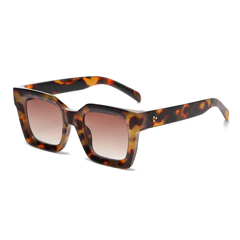Square Frame Sunglasses European American Fashion Travel Posing