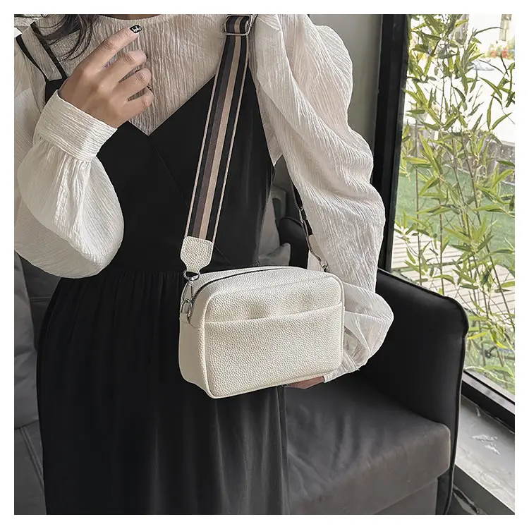 Women's Black Crossbody Bag Small Square 2023 — feature 16