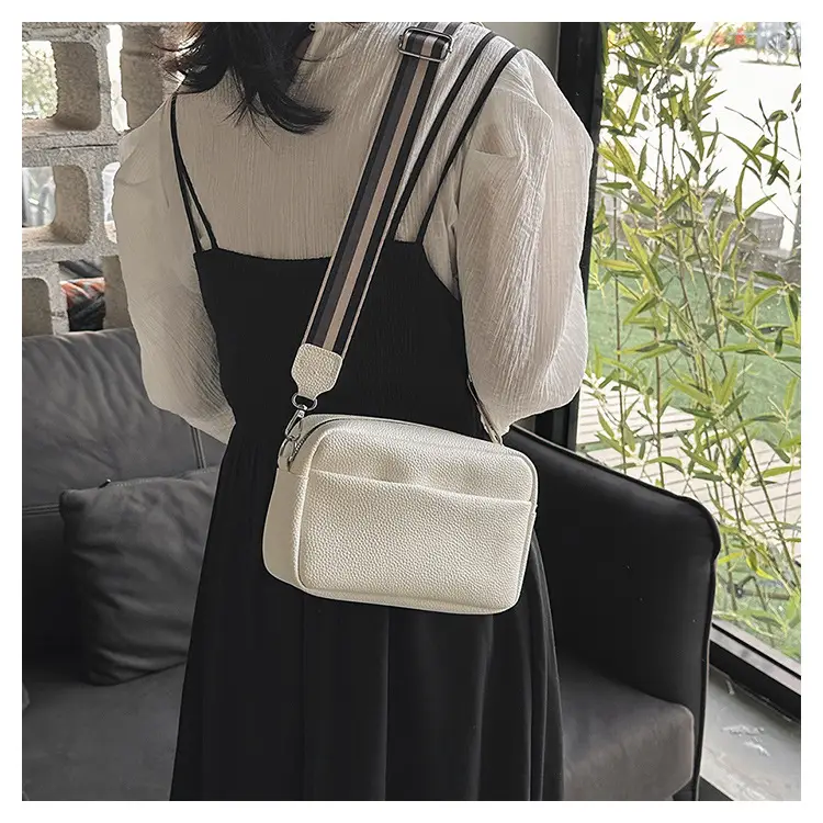 Women's Black Crossbody Bag Small Square 2023 — feature 17