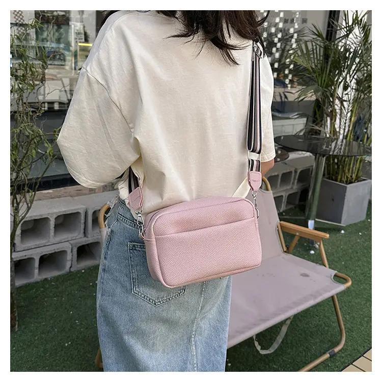 Women's Black Crossbody Bag Small Square 2023 — feature 20