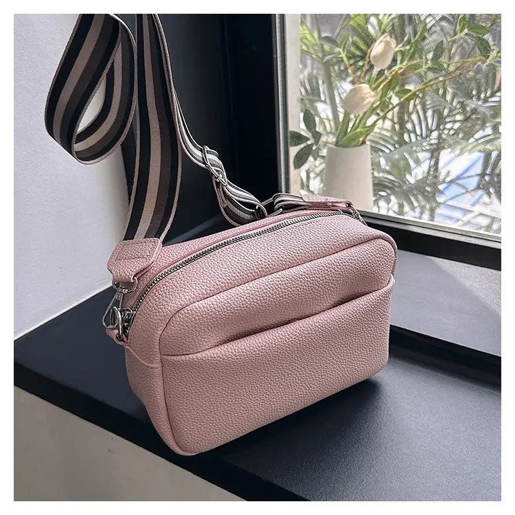 Women's Black Crossbody Bag Small Square 2023 — feature 22