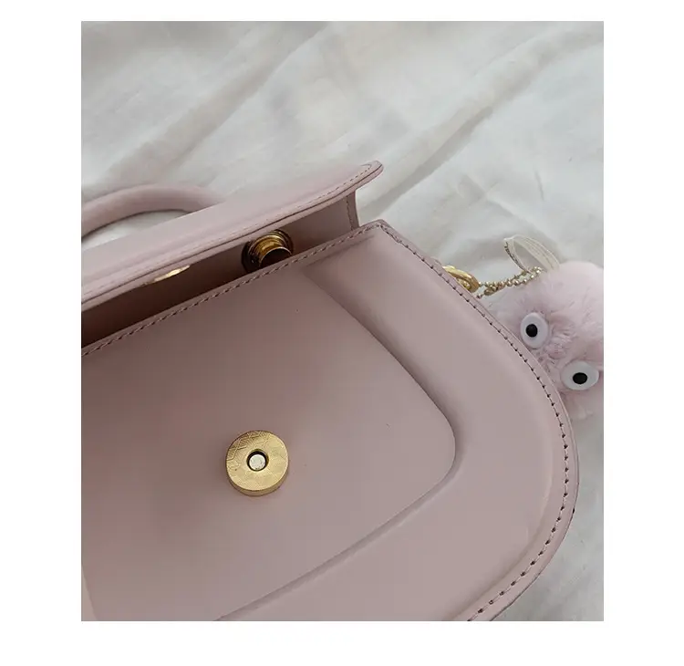 Women's White Square Shoulder Bag 2023 Korean Style — feature 39