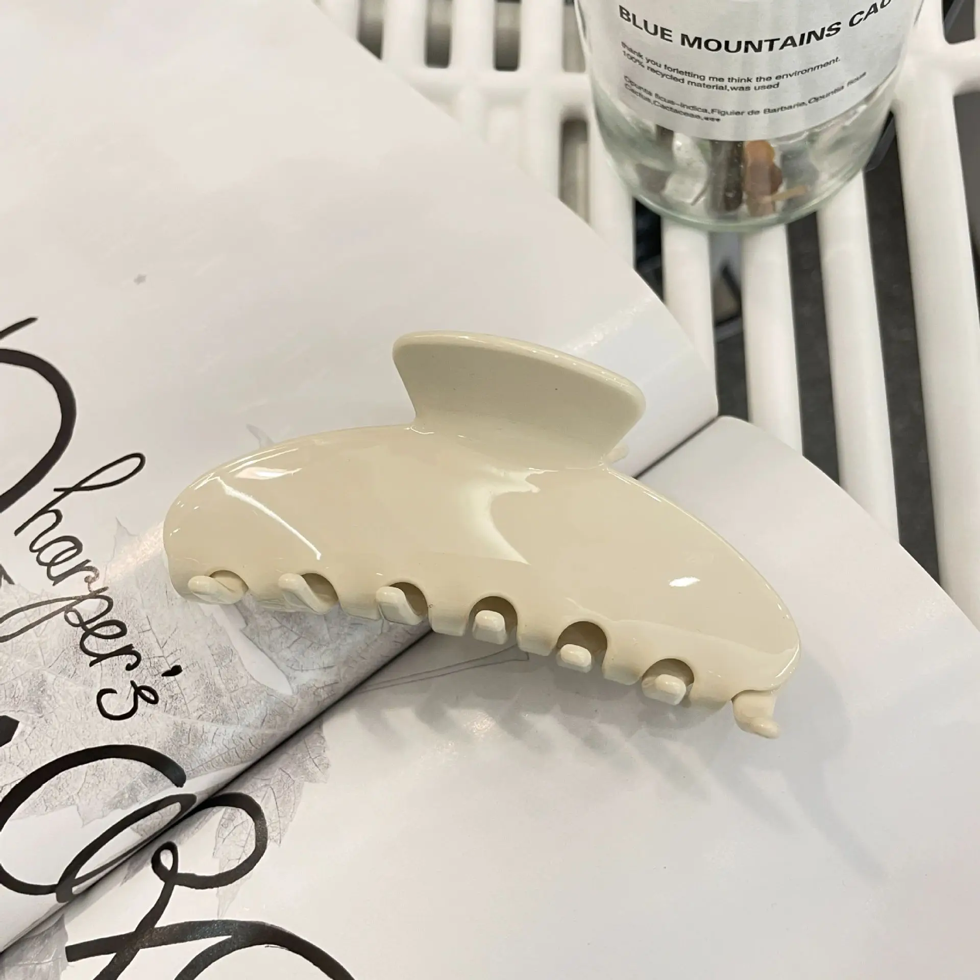 Hot Red Acetate Hair Clip with Color Changing Shark Design - Image 14