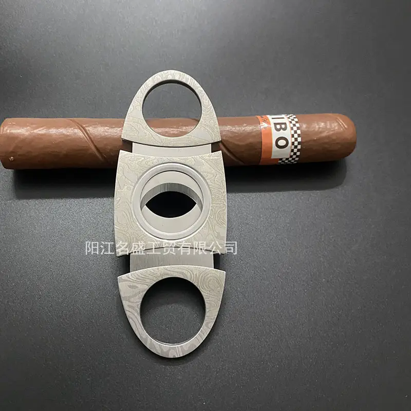 Stainless Steel Cigar Cutter Double Blade Sharp Portable — feature 5