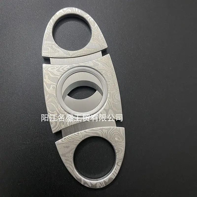 Stainless Steel Cigar Cutter Double Blade Sharp Portable — feature 9