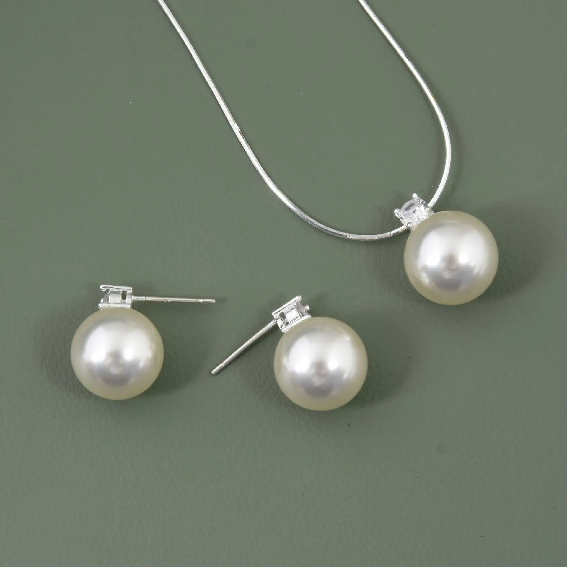 Australian White Pearl Necklace for Women - Image 2