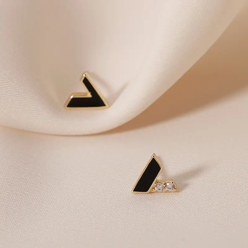 V-shaped Earrings Women's Gold Black High Grade S925 Silver Plated - Image 6