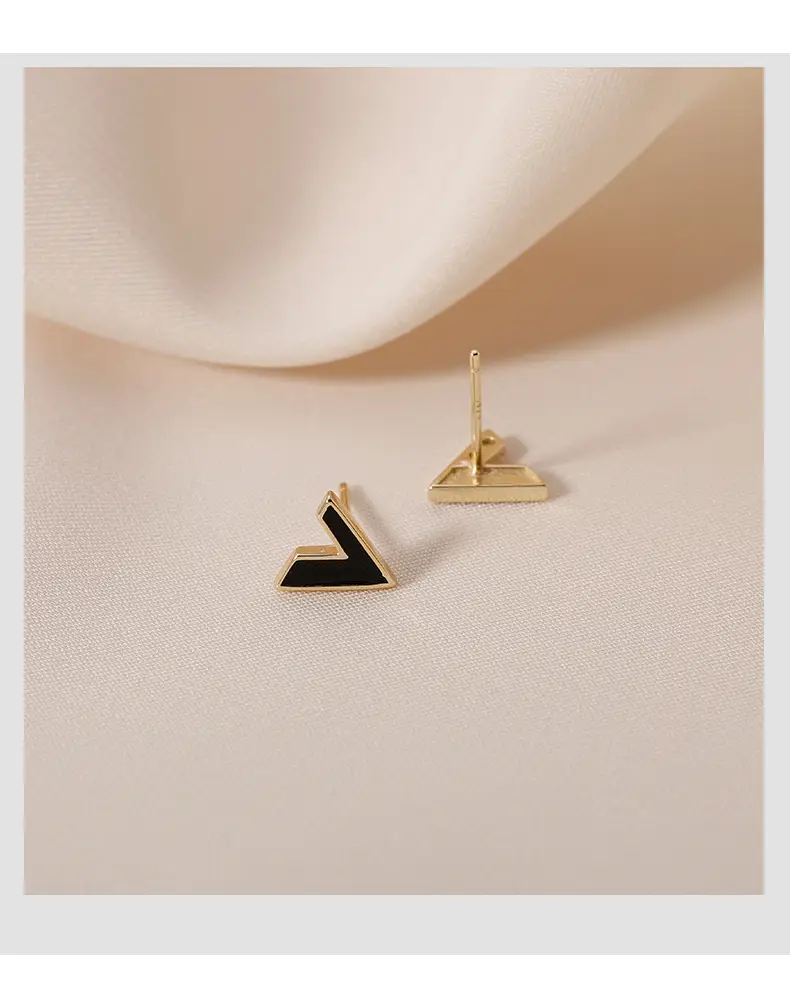 V-shaped Earrings Women's Gold Black High Grade S925 Silver Plated — feature 11