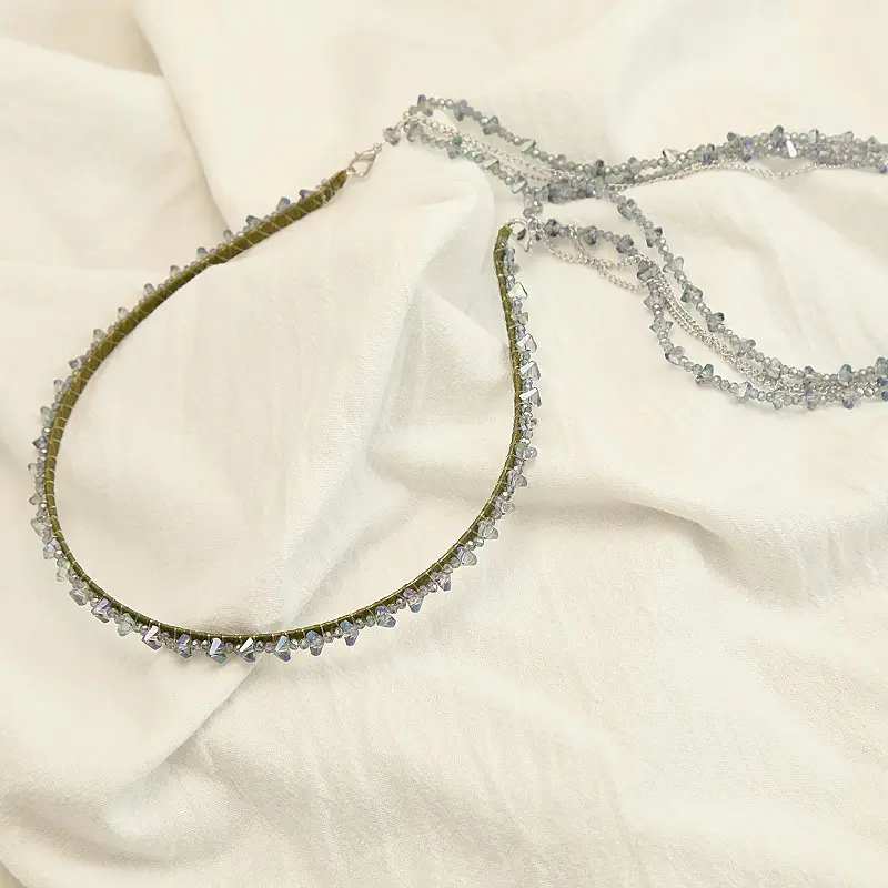 Graded Crystal Beaded Hair Band with Tassels — feature 14