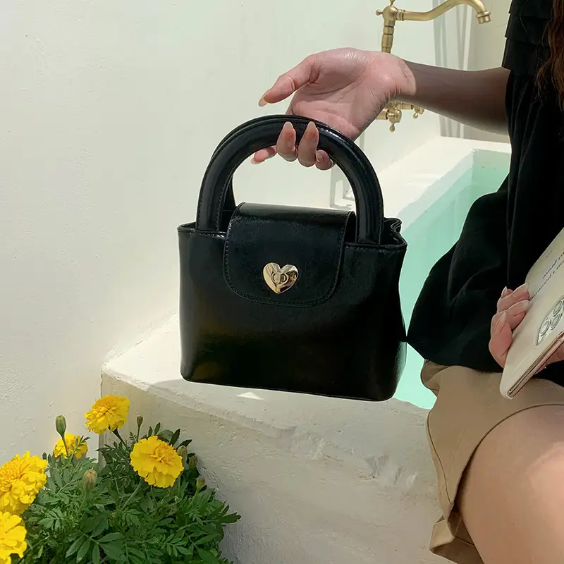 Black Korean Heart Lock Shoulder Crossbody Bag - Image 4