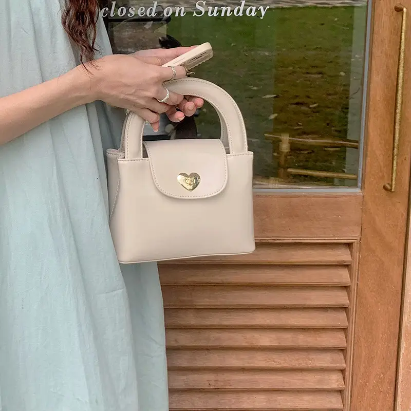 Black Korean Heart Lock Shoulder Crossbody Bag — feature 18