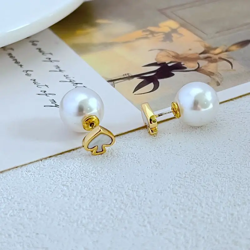 Natural Shell Heart Stud Earrings Gold Plated — feature 7
