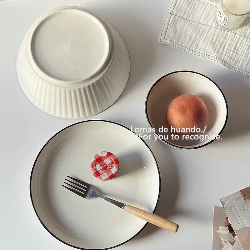 Scandinavian White Bowl 1300ml Vertical Pattern — feature 2