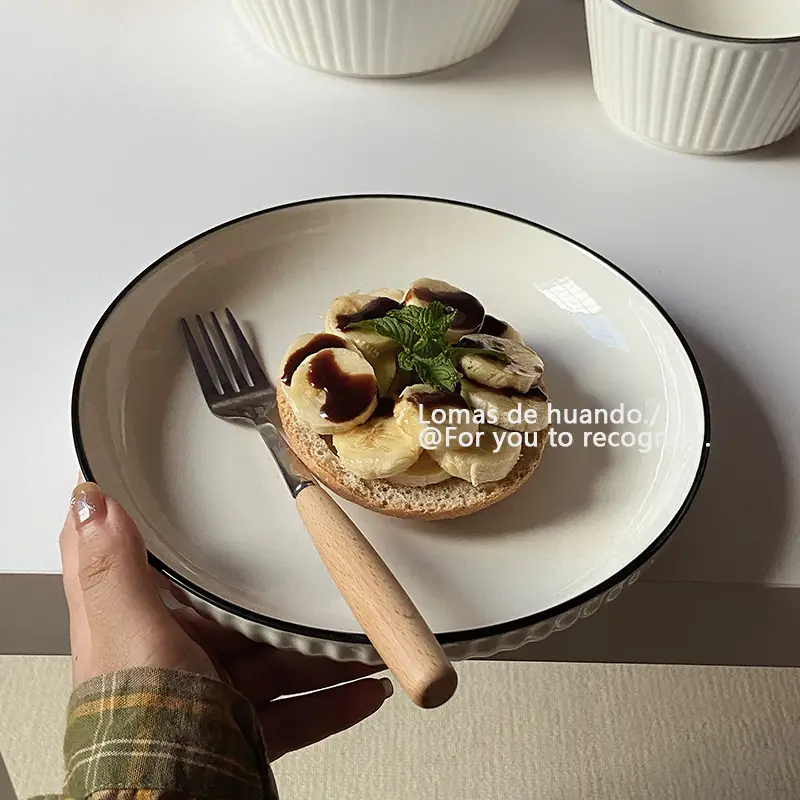 Scandinavian White Bowl 1300ml Vertical Pattern — feature 6