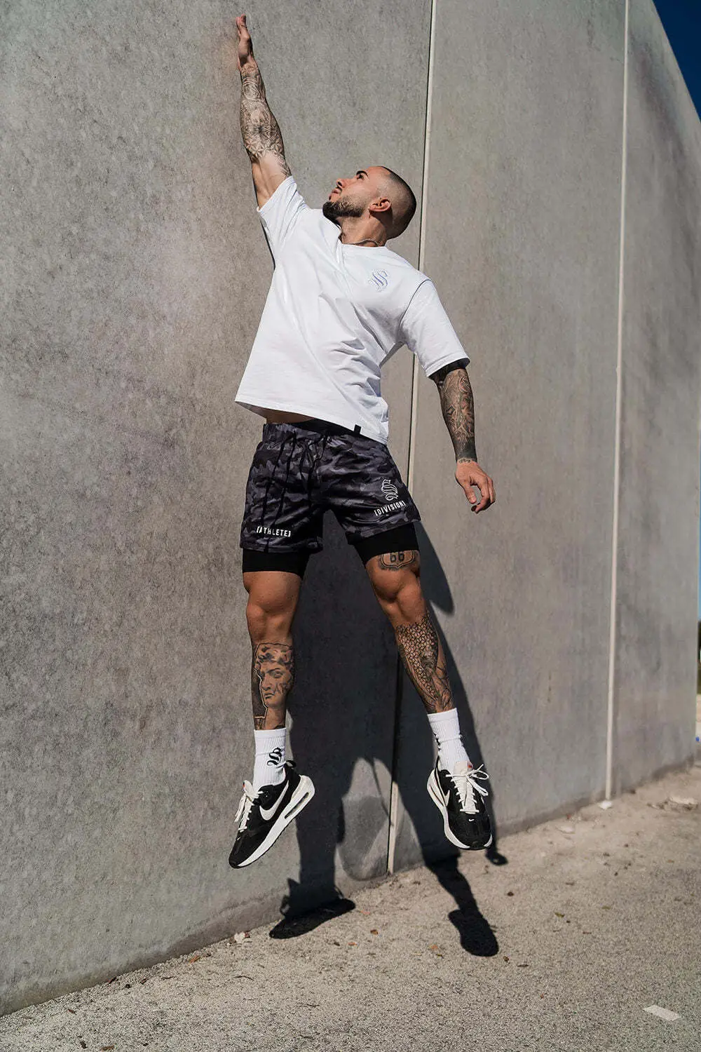Men Red Casual Shorts Cross-Border Beach Wear — feature 8