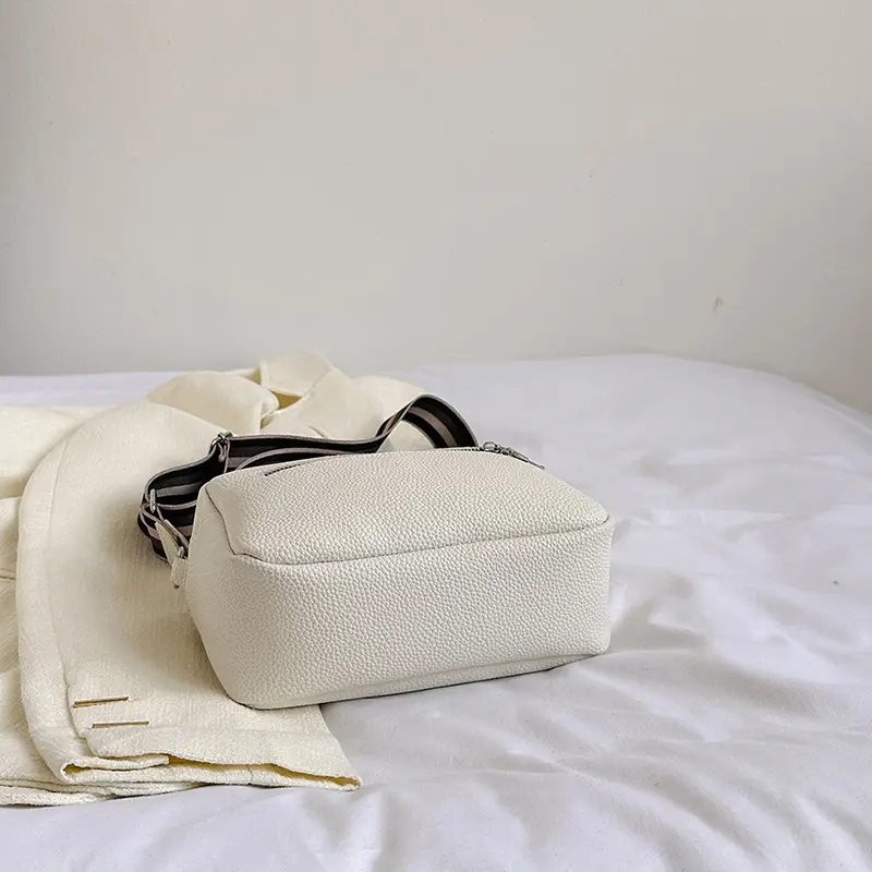 White PU Crossbody Bag for Women 2023 - Image 6
