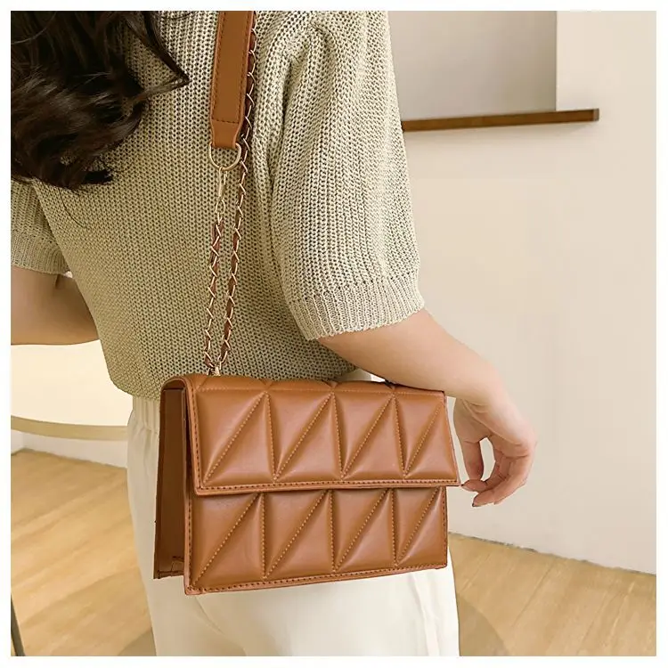 Pink French Niche Chain Shoulder Bag for Women — feature 19