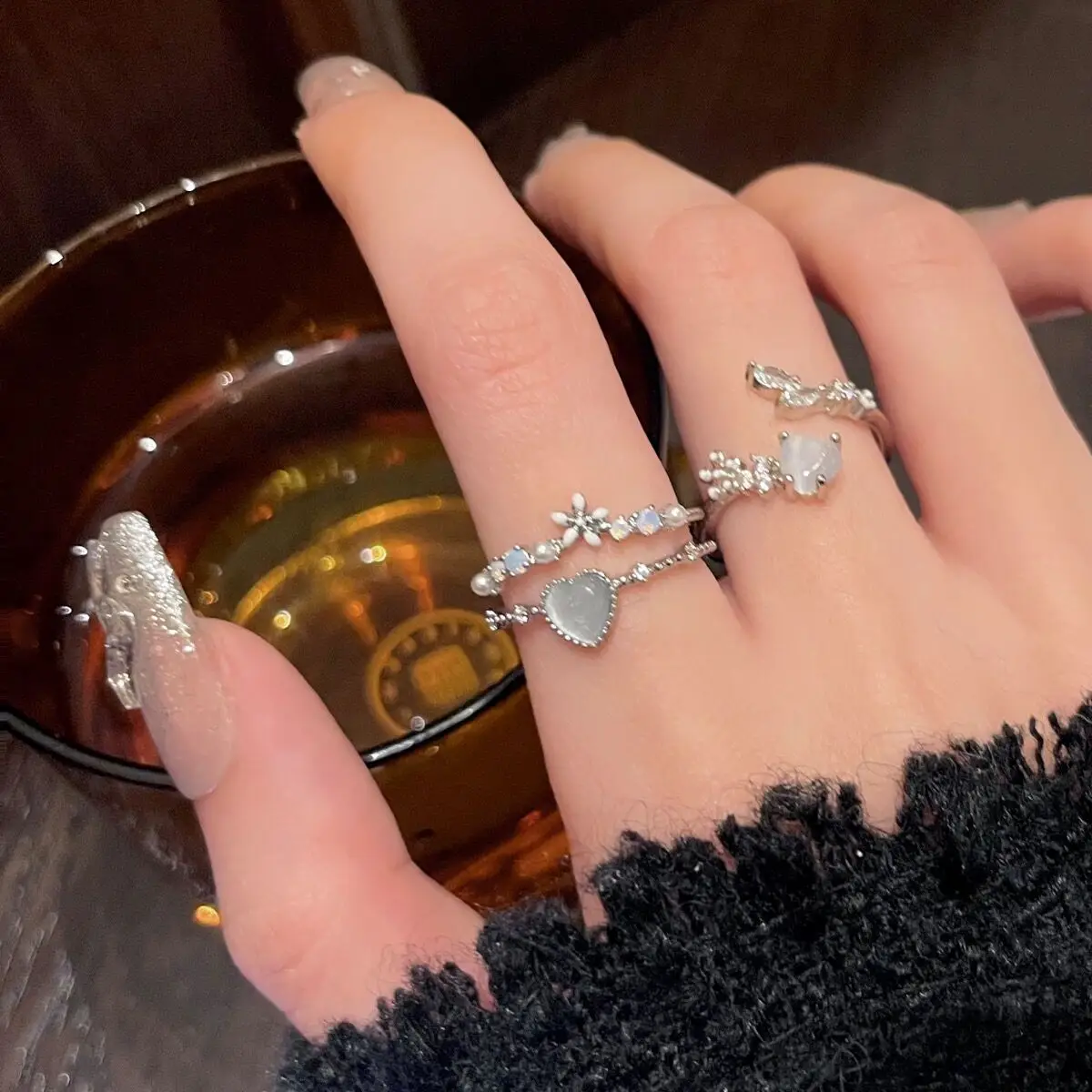 Elegant Adjustable Aquamarine Zircon Rings for Women — feature 2