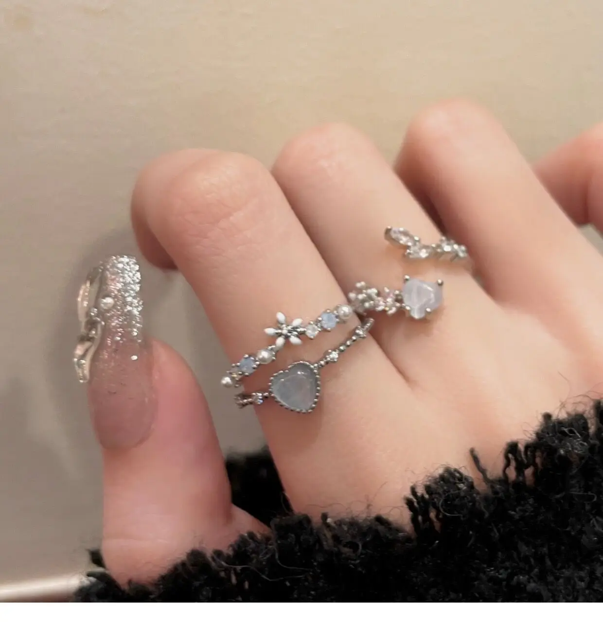 Elegant Adjustable Aquamarine Zircon Rings for Women — feature 7