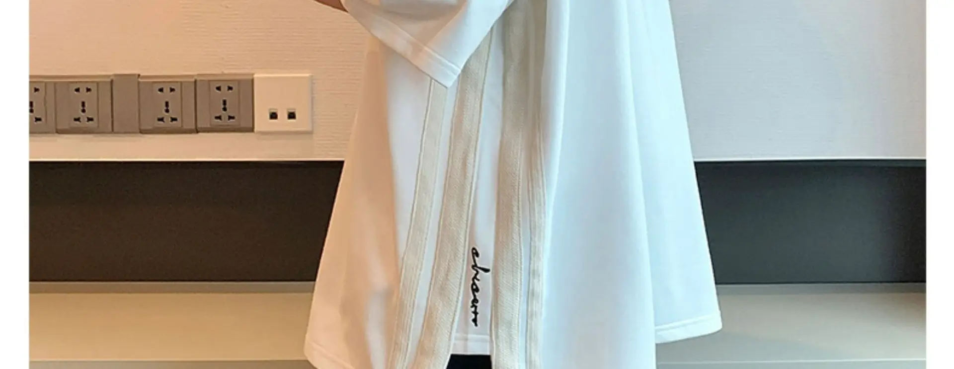 Men White Oversized T-Shirt with Stripes — feature 9