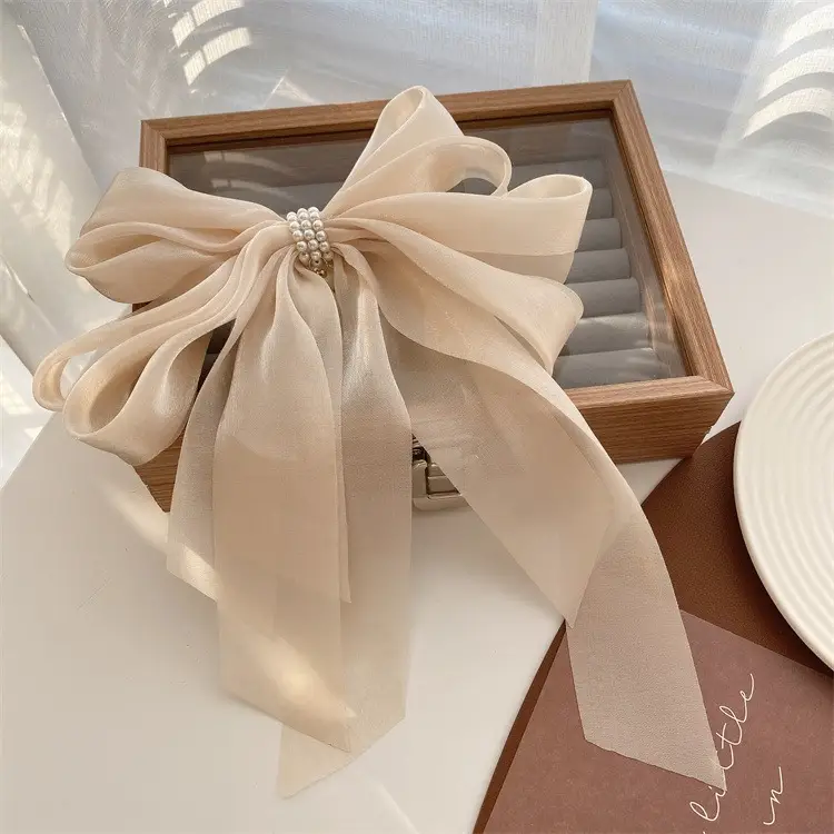 Fairy Bow Hairpins Black & Beige Pearl Trim — feature 16
