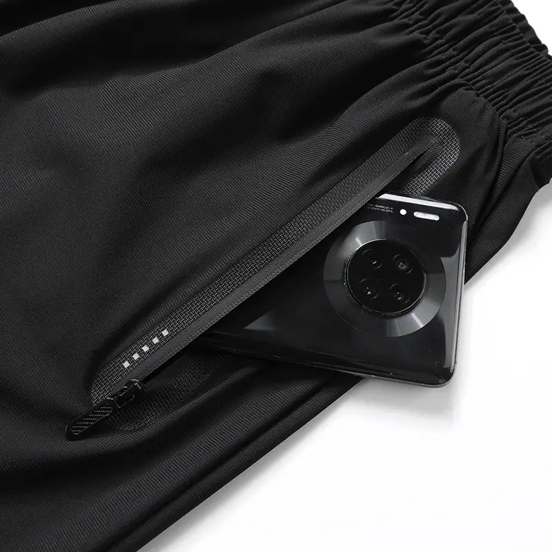 New Men's Black Five-Point Sports Shorts Quick-Drying