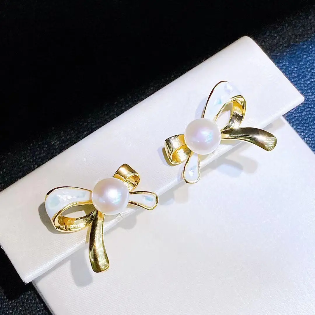 Dan Peach Pearl Earrings Gold Plated with Sparkle — feature 14