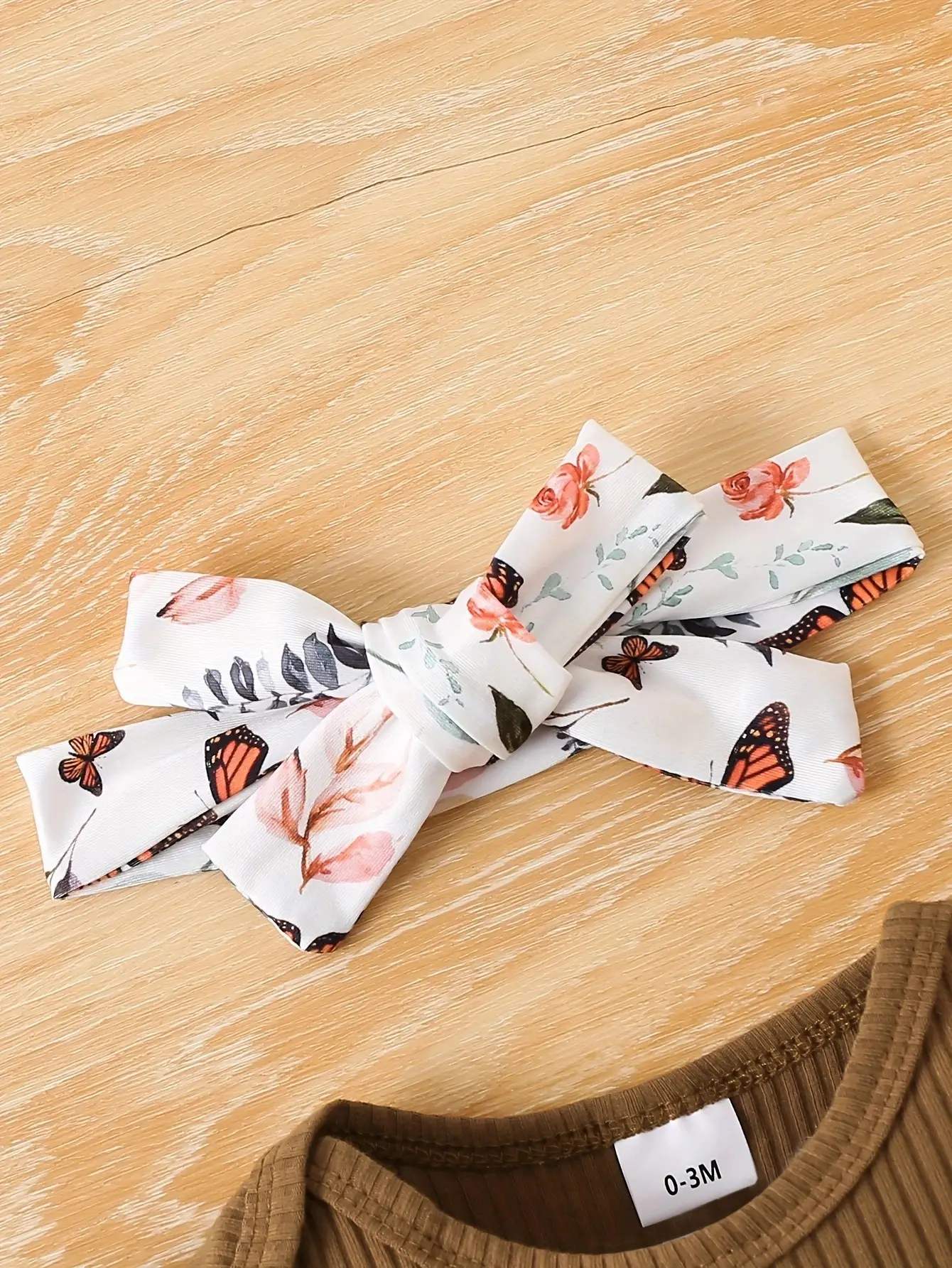 Newborn Baby Girl Red Floral Shorts Set with Butterfly Bow — feature 15