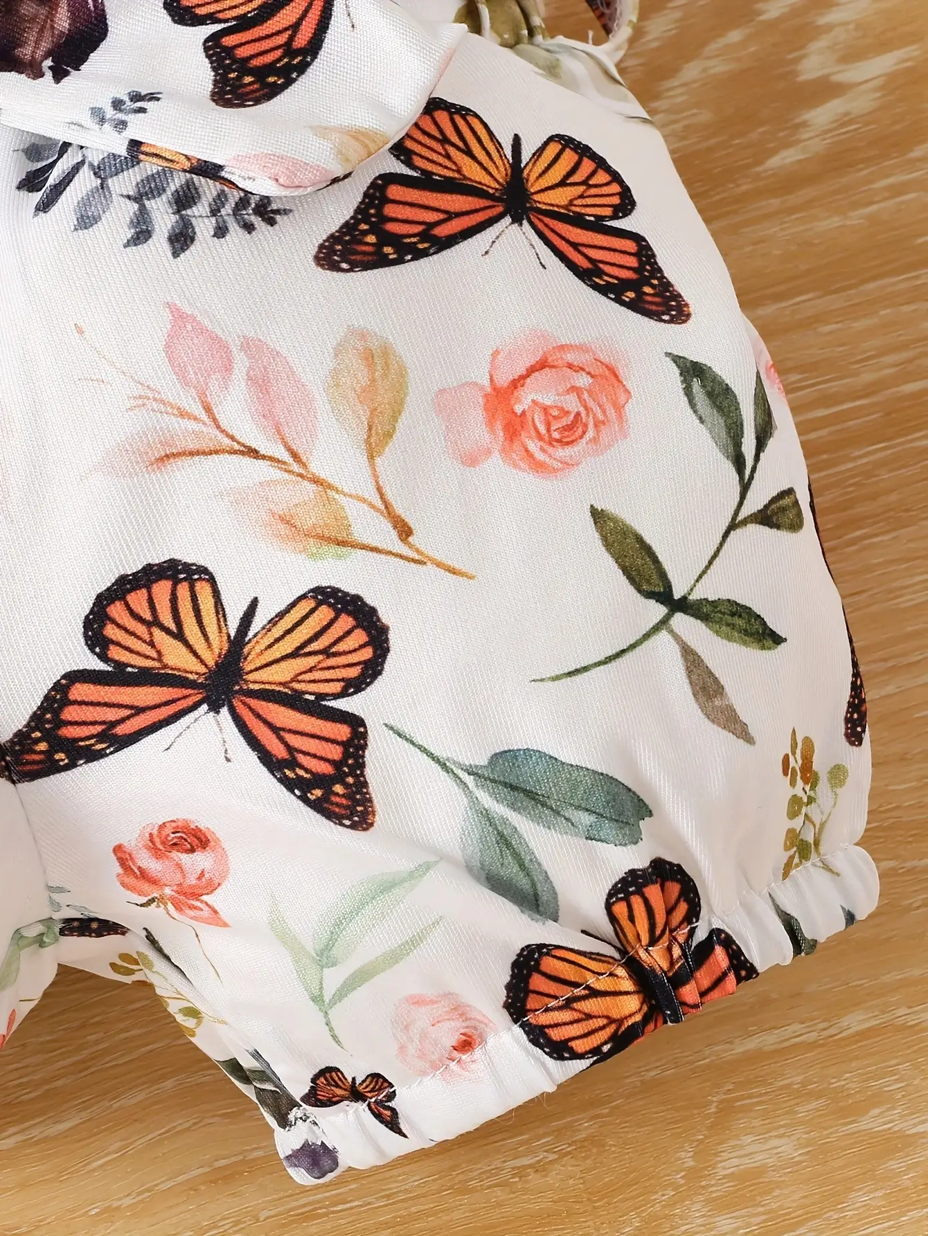 Newborn Baby Girl Red Floral Shorts Set with Butterfly Bow — feature 18