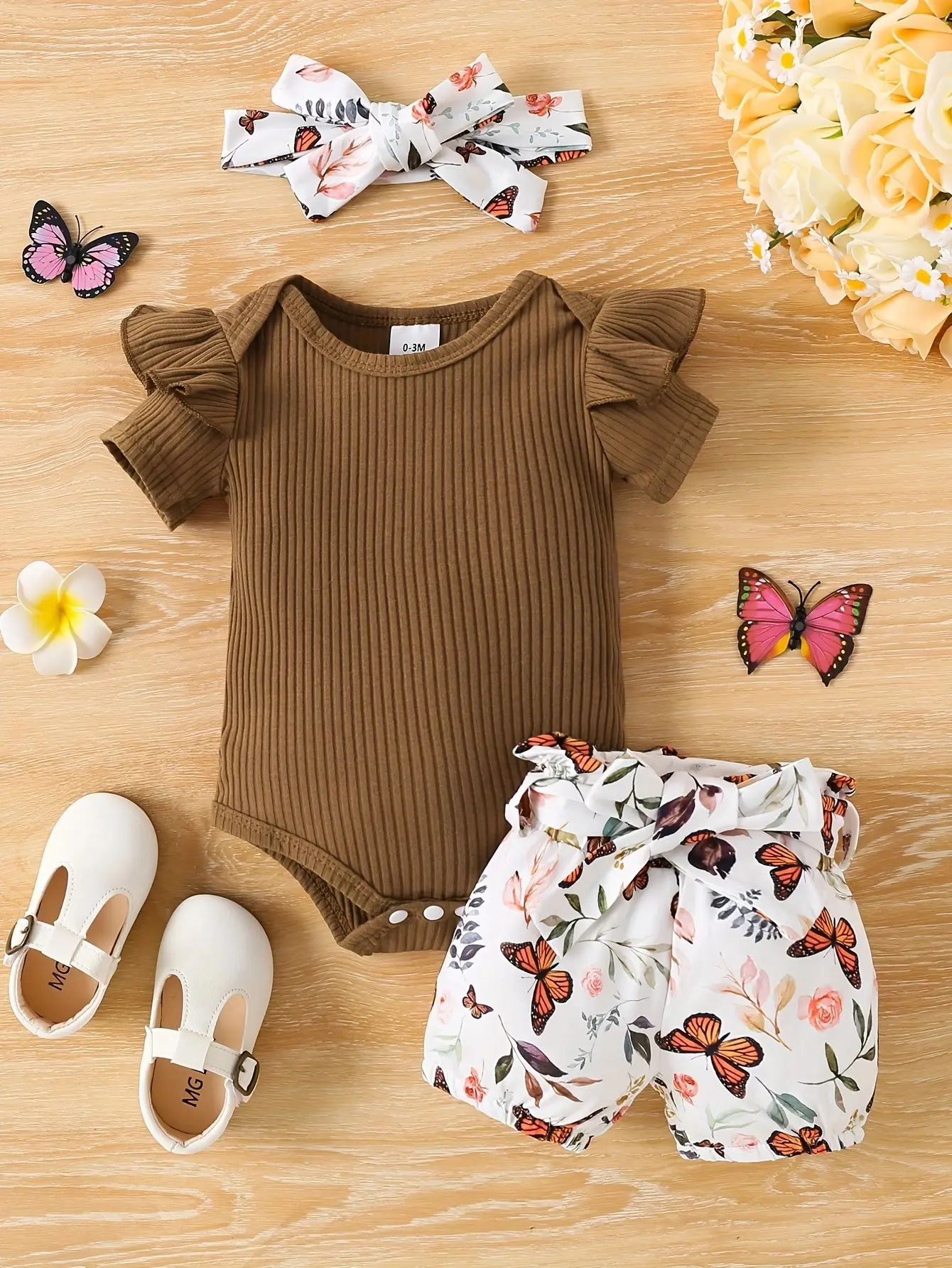 Newborn Baby Girl Red Floral Shorts Set with Butterfly Bow - Image 3