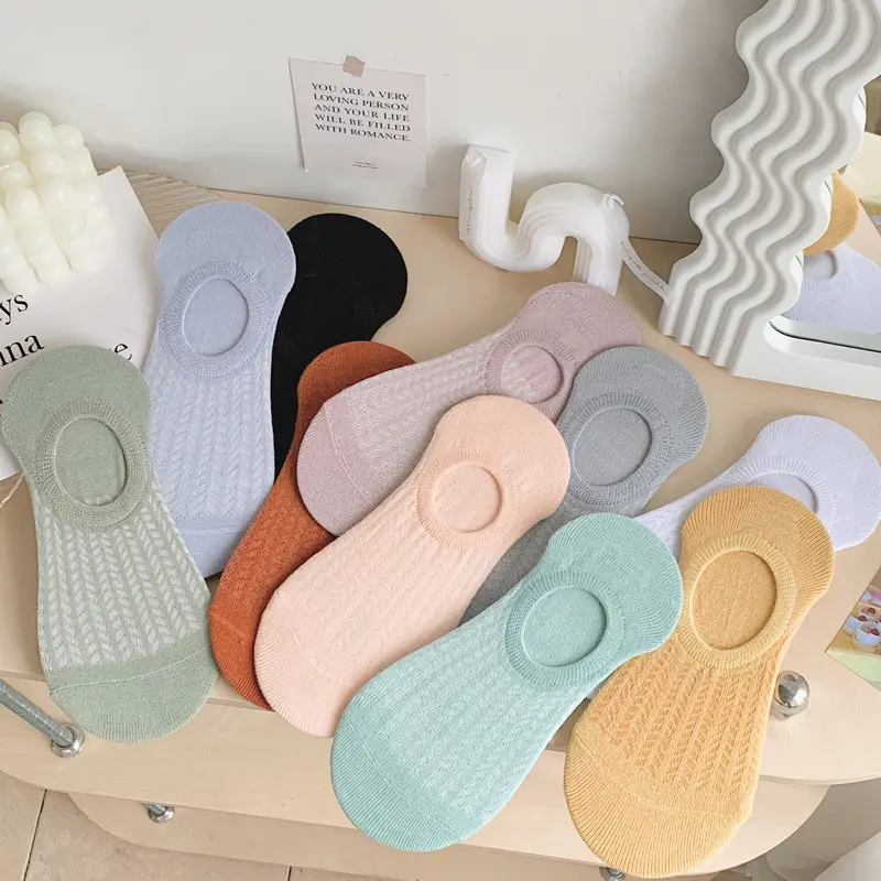 Socks Women's Spring and Summer Thin Shallow Mouth Invisible Boat Socks Non-slip and Non-falling Mesh Breathable Air-conditioning Socks Women's Socks